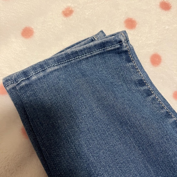 BNWT HOLLISTER HIGH RISE SUPER SKINNY JEAN SIZE 11R - Picture 6 of 7